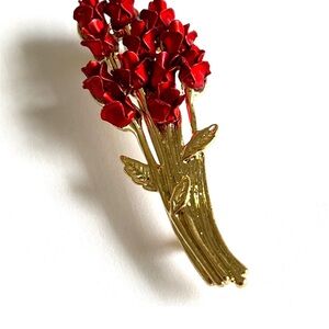 Vintage Red Roses Flower Bouquet Brooch Pin Dozen Flowers Gold Plated Signed W